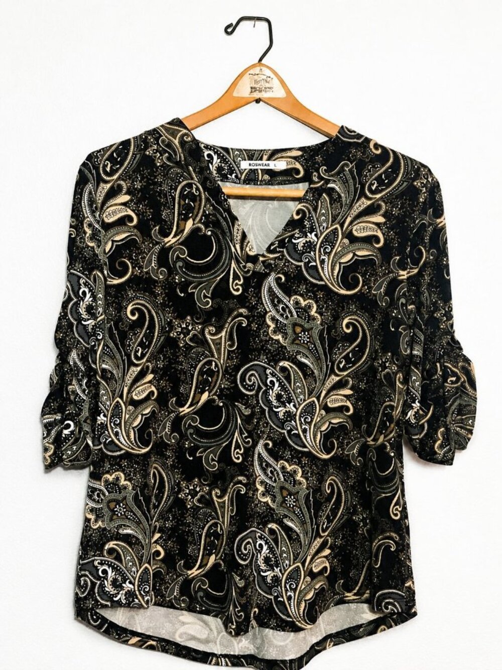 ROSWEAR Women's Black Tan Paisley Blouse L V Neck Ruched Sleeve Career Top